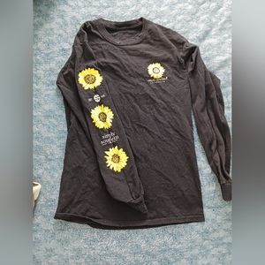 Black long-sleeved simply southern shirt